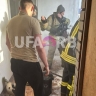 В Уфе неадекватный мужчина рухнул на пожарную машину