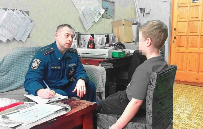 Школьник вызвал пожарных утюгом