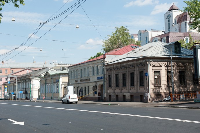 Московскую усадьбу выставили на продажу по цене двушки. В чем тут подвох?