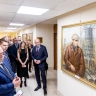 В Совете Федерации открылась выставка магнитогорских художников «Этих дней не смолкнет слава»