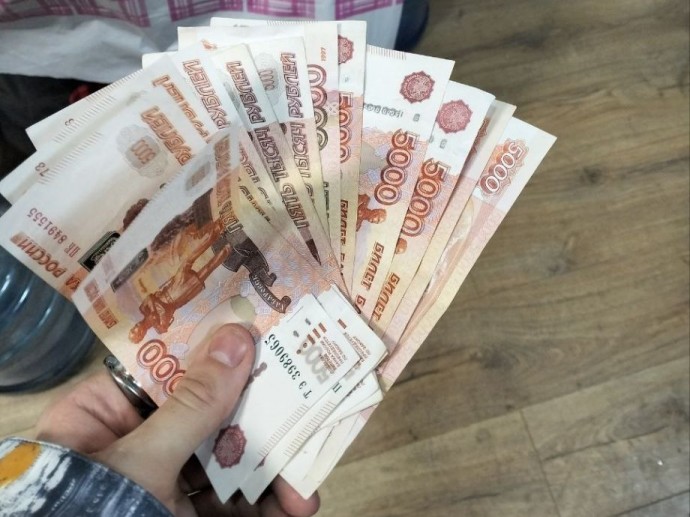 Звонили из ФСБ. Приморец перевел мошенникам 10,5 миллиона рублей