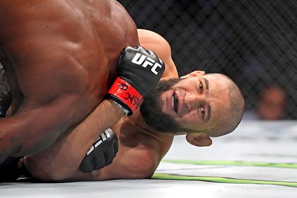 Российский боец UFC Чимаев получил паспорт другой страны