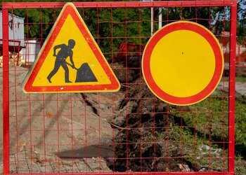 В Благовещенске на участке Краснофлотской ограничили движение транспорта