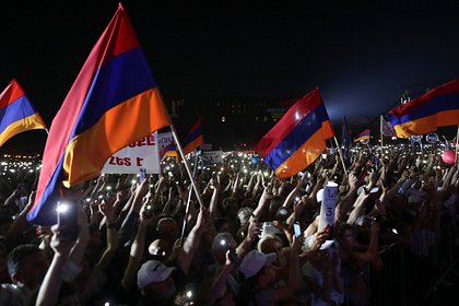 В Армении оппозиция потребовала возможности ознакомиться с проектом мира с Азербайджаном