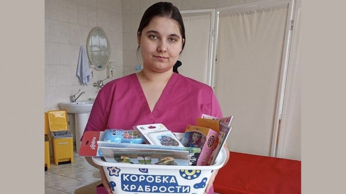 «Коробка храбрости» помогает преодолеть страх пациентам Тульской детской областной больницы
