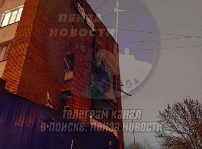 В Пензе обрушились балконы в жилом доме на проспекте Строителей