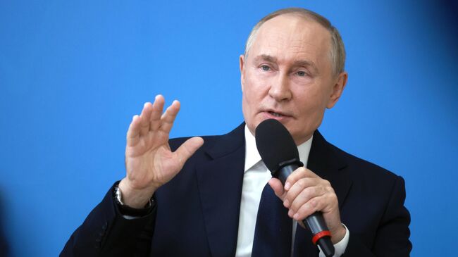 Путин проведет совещание с постоянными членами Совбеза, заявил Песков