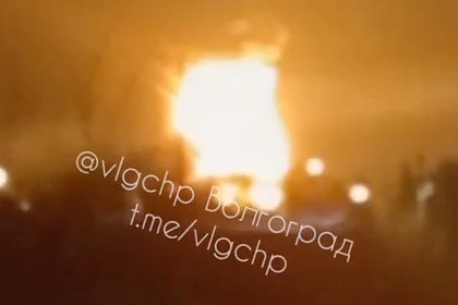 Пожар на нефтеперерабатывающем заводе в российском регионе попал на видео