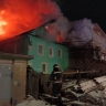 Семь пожарных расчетов тушило дом в пригороде Кирова