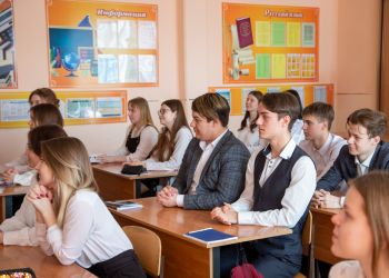 Круглым отличникам в Приамурье выплатят больше шести миллионов