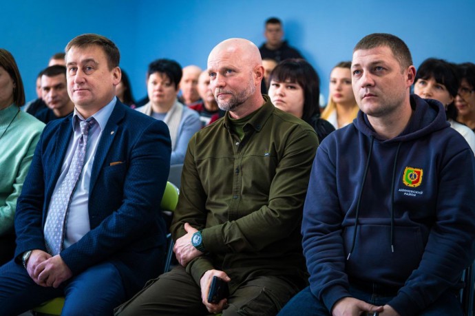 Ярославцы проводят обучение молодежного актива Акимовского округа