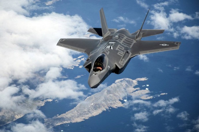 Активисты обвинили власти США в одобрении производства истребителей F-35 в недоработанном варианте