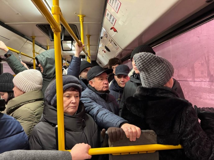 Глава пензенского минстроя прокатился на автобусе в час пик