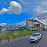 Торчащие из земли пальцы вырвали в центре Астрахани