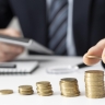 В 2025 году продажи розничных кредитов в России сократятся на треть