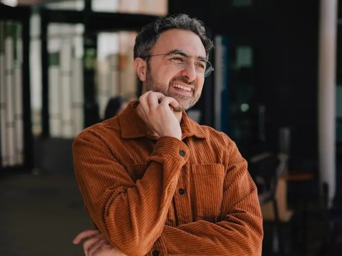 Соучредитель DeepMind признал, что ИИ отнимет рабочие места у людей Соучредитель DeepMind признал, что ИИ отнимет рабочие места у людей