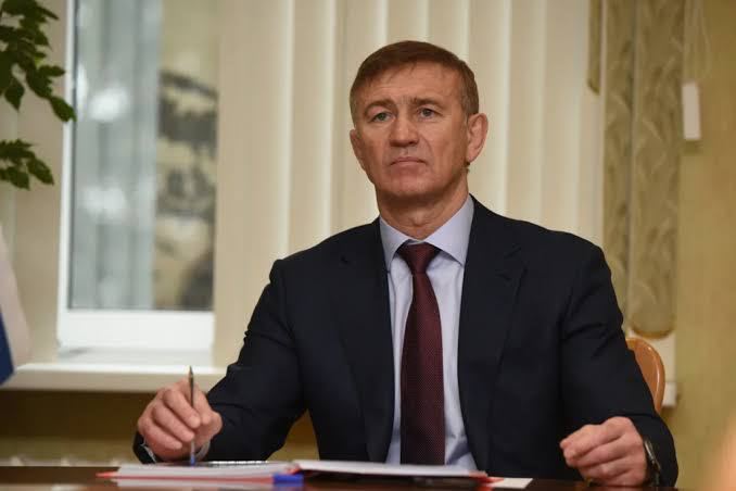 Российского сенатора обвинили в изнасиловании массажистки Российского сенатора обвинили в изнасиловании массажистки