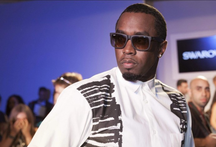 Рэпера P. Diddy обвинили в принуждении порнозвезды к сексу на вечеринках в Хэмптоне Рэпера P. Diddy обвинили в принуждении порнозвезды к сексу на вечеринках в Хэмптоне