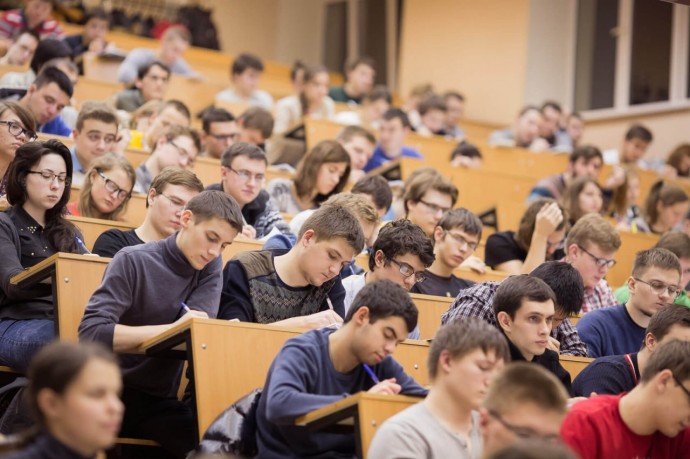 Каждый год, проведенный в школе или университете, увеличивает продолжительность жизни Каждый год, проведенный в школе или университете, увеличивает продолжительность жизни