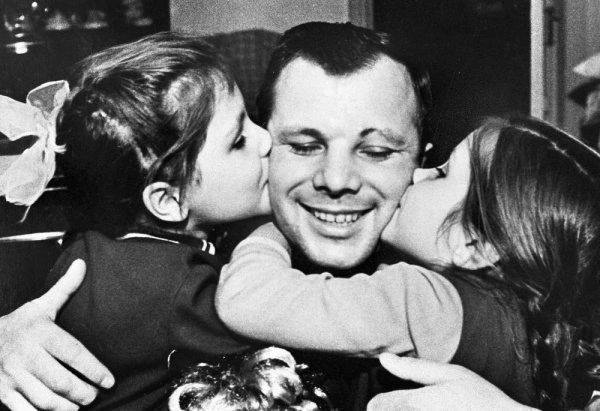 Гагарин: герой космоса и легенда поп-культуры Гагарин: герой космоса и легенда поп-культуры