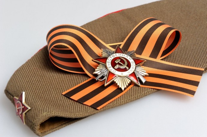 За публичную порчу георгиевской ленточки могут оштрафовать За публичную порчу георгиевской ленточки могут оштрафовать
