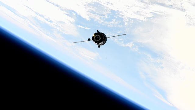Космонавты получат новогодние открытки: в ноябре к МКС отправится грузовой корабль "Прогресс МС-29" Космонавты получат новогодние открытки: в ноябре к МКС отправится грузовой корабль "Прогресс МС-29"