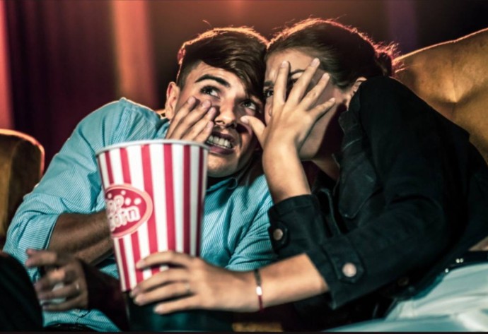 Ученые выяснили, что страх распространяется через зрение, слух и подсознание